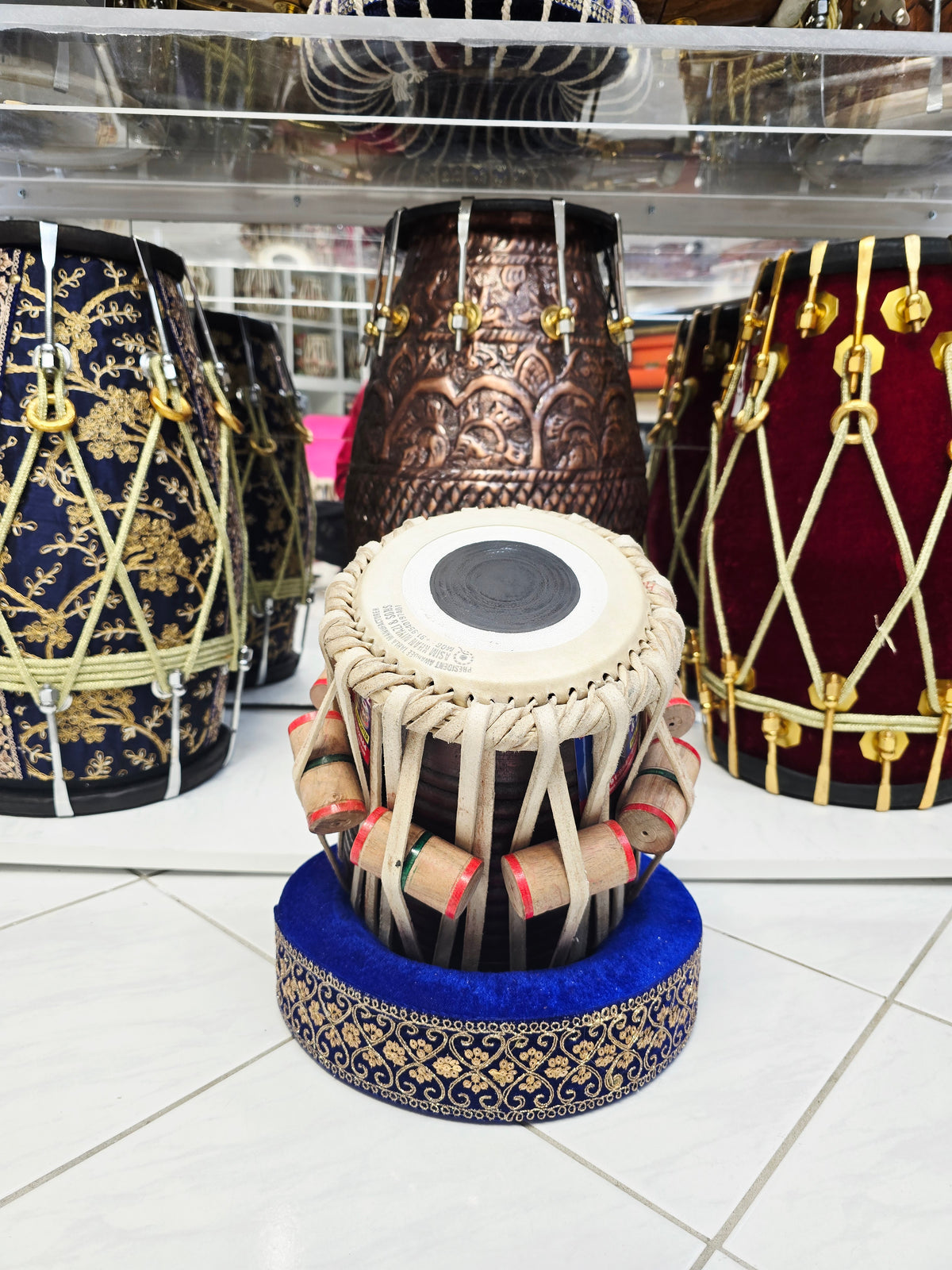 Raag Vortexa — 5.75″ D♯ Red Sheesham Qasim Dayan (Slight Ringing Sound) **