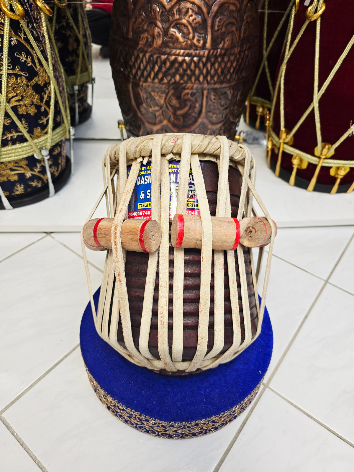 Raag Vortexa — 5.75″ D♯ Red Sheesham Qasim Dayan (Slight Ringing Sound) **