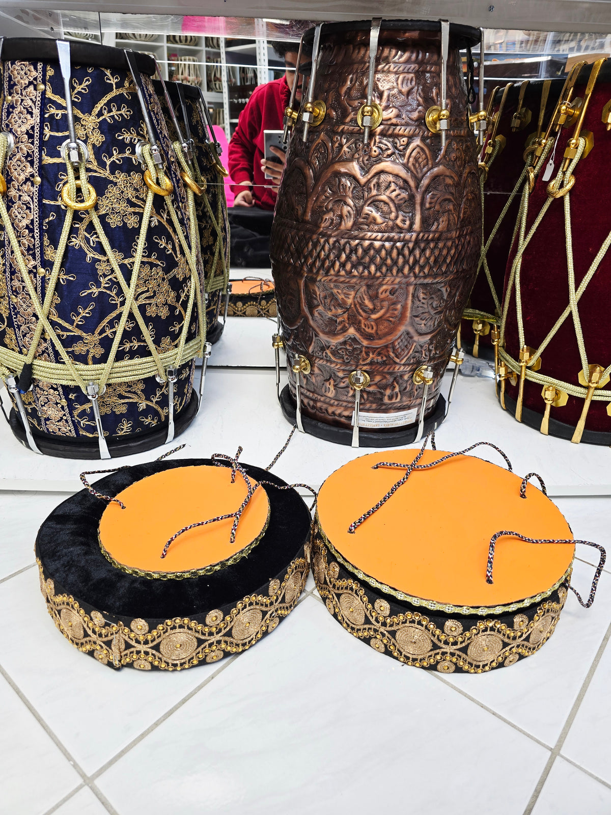 Noir Zari Aasan Set: Premium Velvet Tabla Rings & Covers