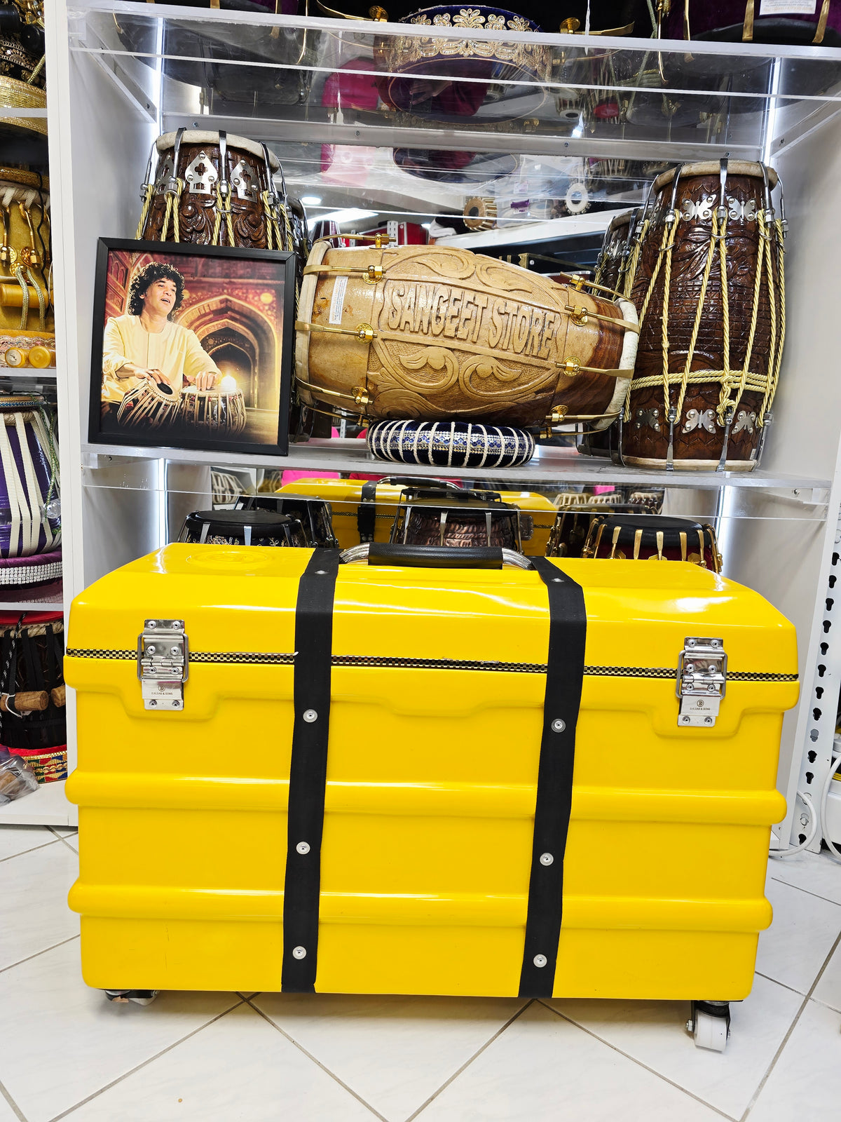 Kanak Vahana Vault — Yellow 3 Reed 13-Scale Changer Traveler Case (Minor Cosmetic Blemishes)