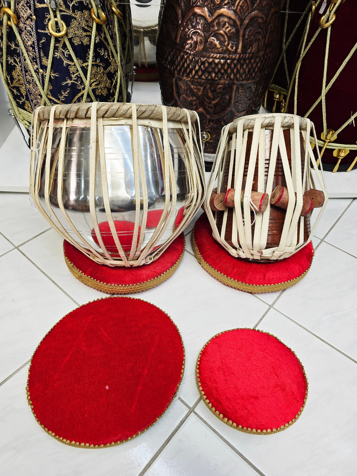 Zerion 5.25" D#/E Red Sheesham Nylon-Strapped Dayan + 9.25" 3.3kg Steel Bayan Semi-Pro Tabla Set *Very Minor Cosmetic Blemishes