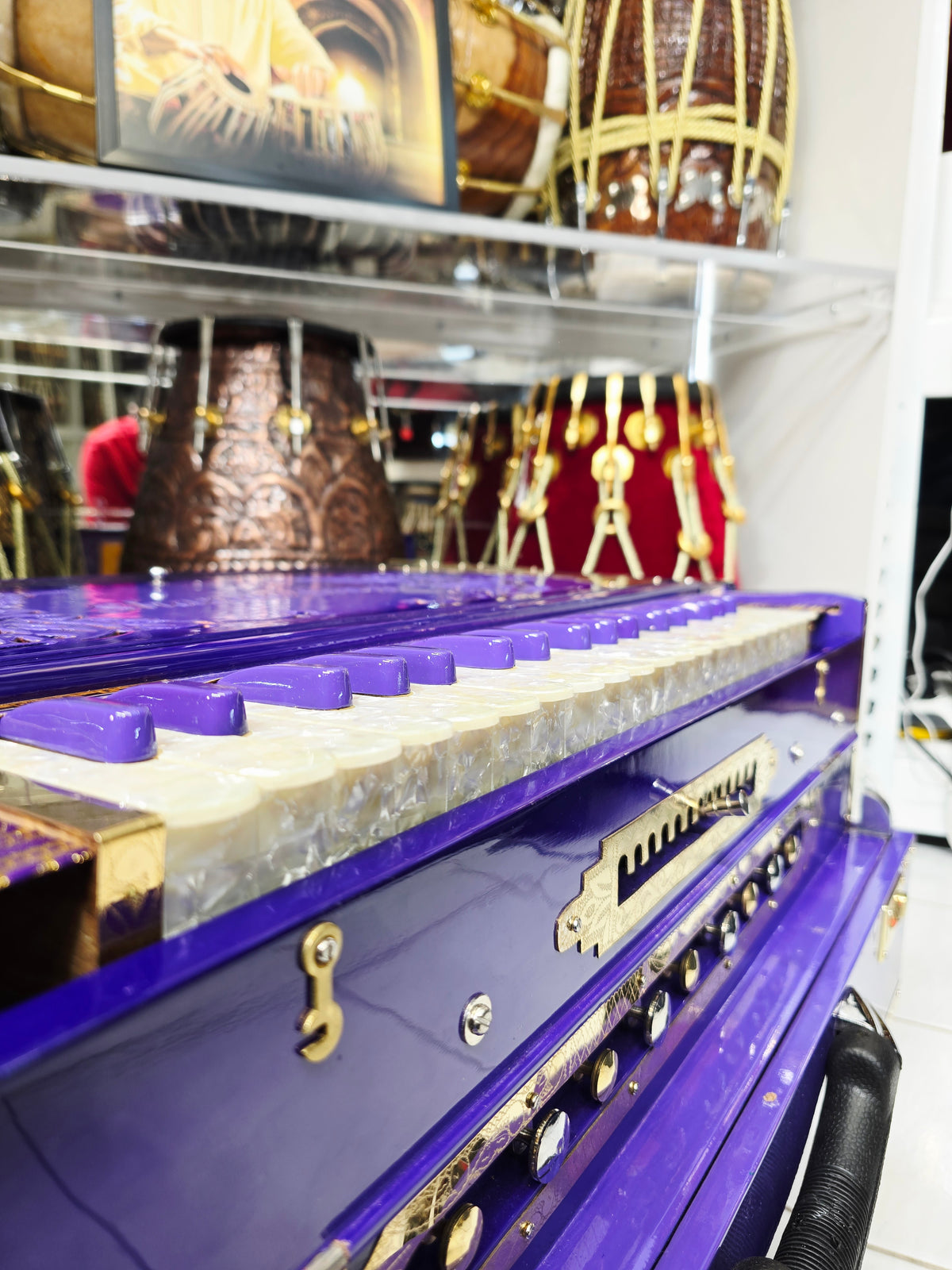 Sharma Singh's Custom Harmonium Build: Balance Link