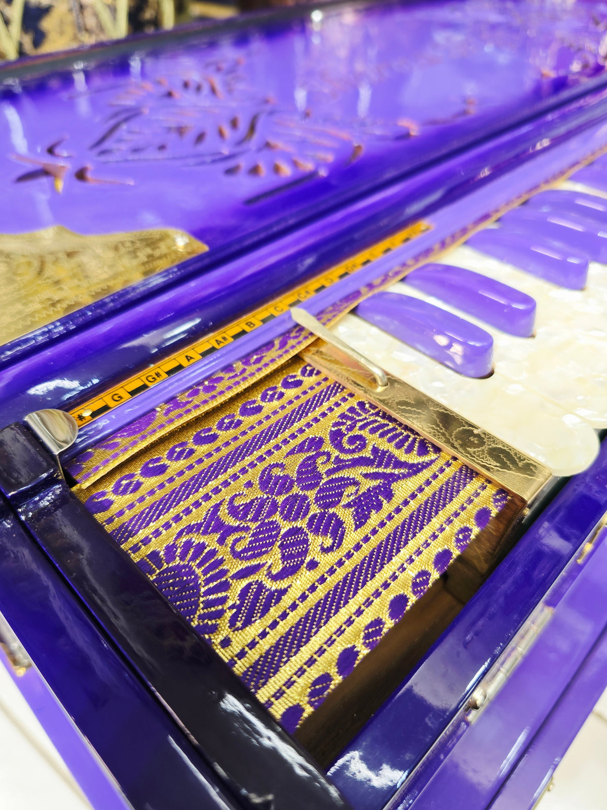 Sharma Singh's Custom Harmonium Build: Balance Link