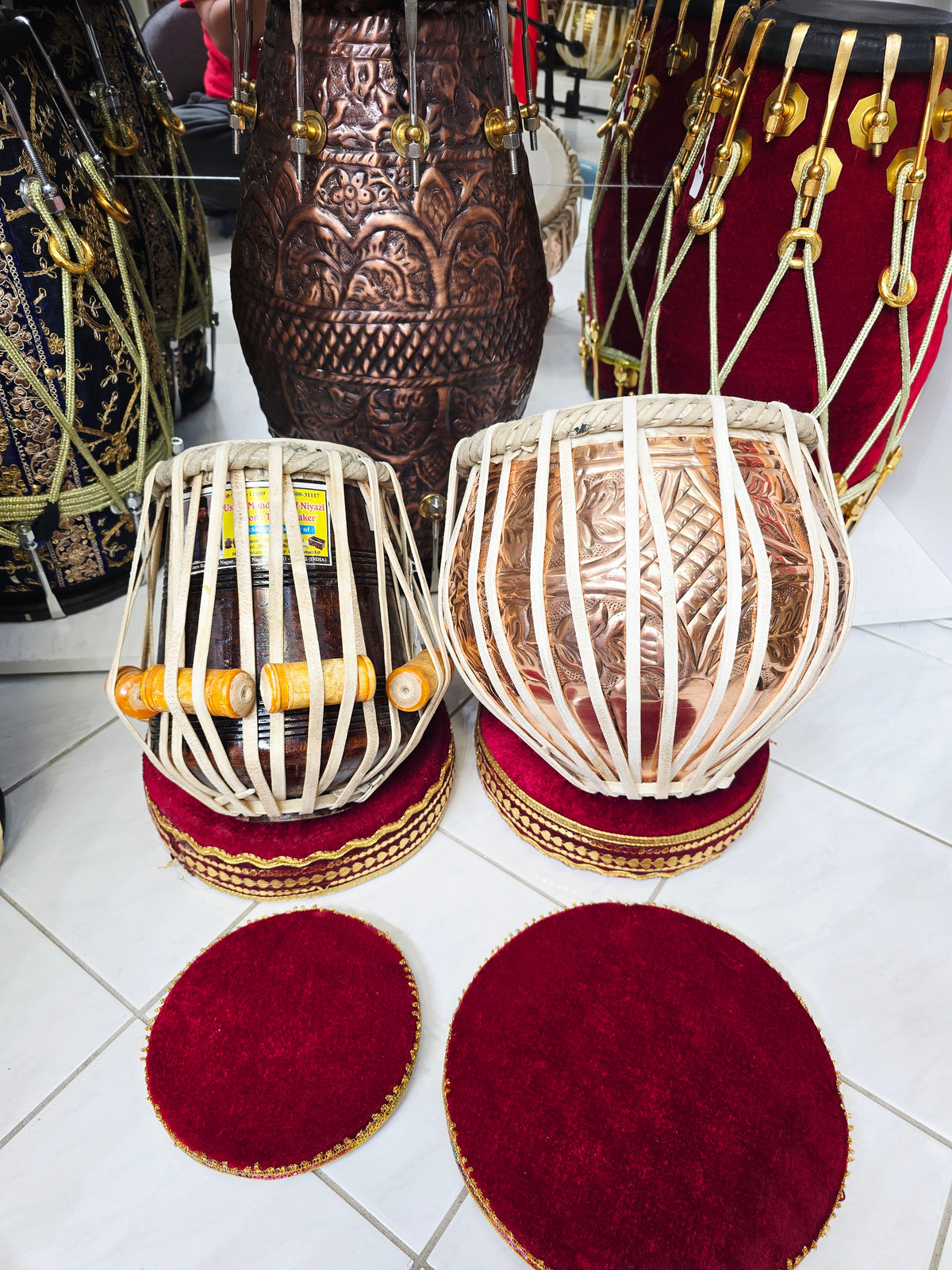Kalyantra 6" C/C# Mohd. Sharif Niyazi & Sons Dayan + 9.25" Engraved Copper Bayan Concert Tabla Set * Very Minor Cosmetic Blemishes, and Barely Noticeable Hissing