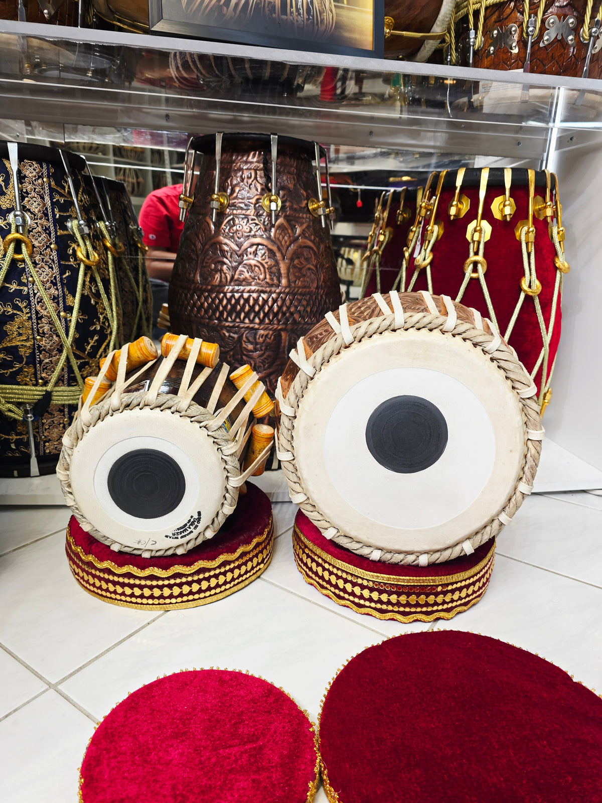 Kalyantra 6" C/C# Mohd. Sharif Niyazi & Sons Dayan + 9.25" Engraved Copper Bayan Concert Tabla Set * Very Minor Cosmetic Blemishes, and Barely Noticeable Hissing