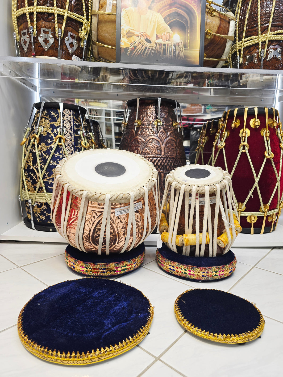 Aurelios Pro 5.25" D/E Red Sheesham Dayan + 9.25" 3kg Engraved Copper Bayan Tabla Set *Very Minor Cosmetic Blemishes