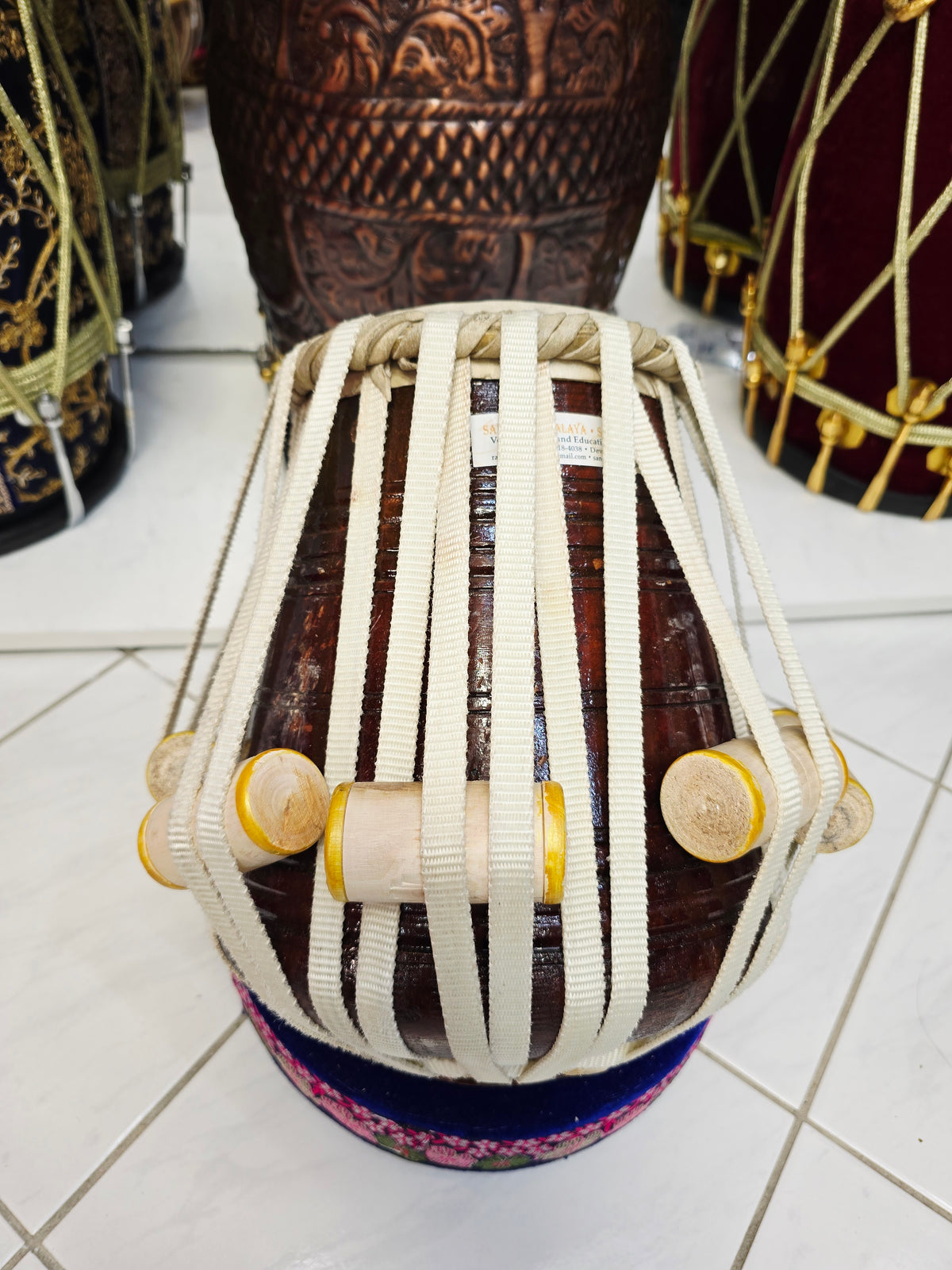 Heritage Reserve D#/E Mohd. Sharif Nylon-Strapped Dayan – 5.25" | Mediocre Sound | Cosmetic Blemishes | Slight Buzzing