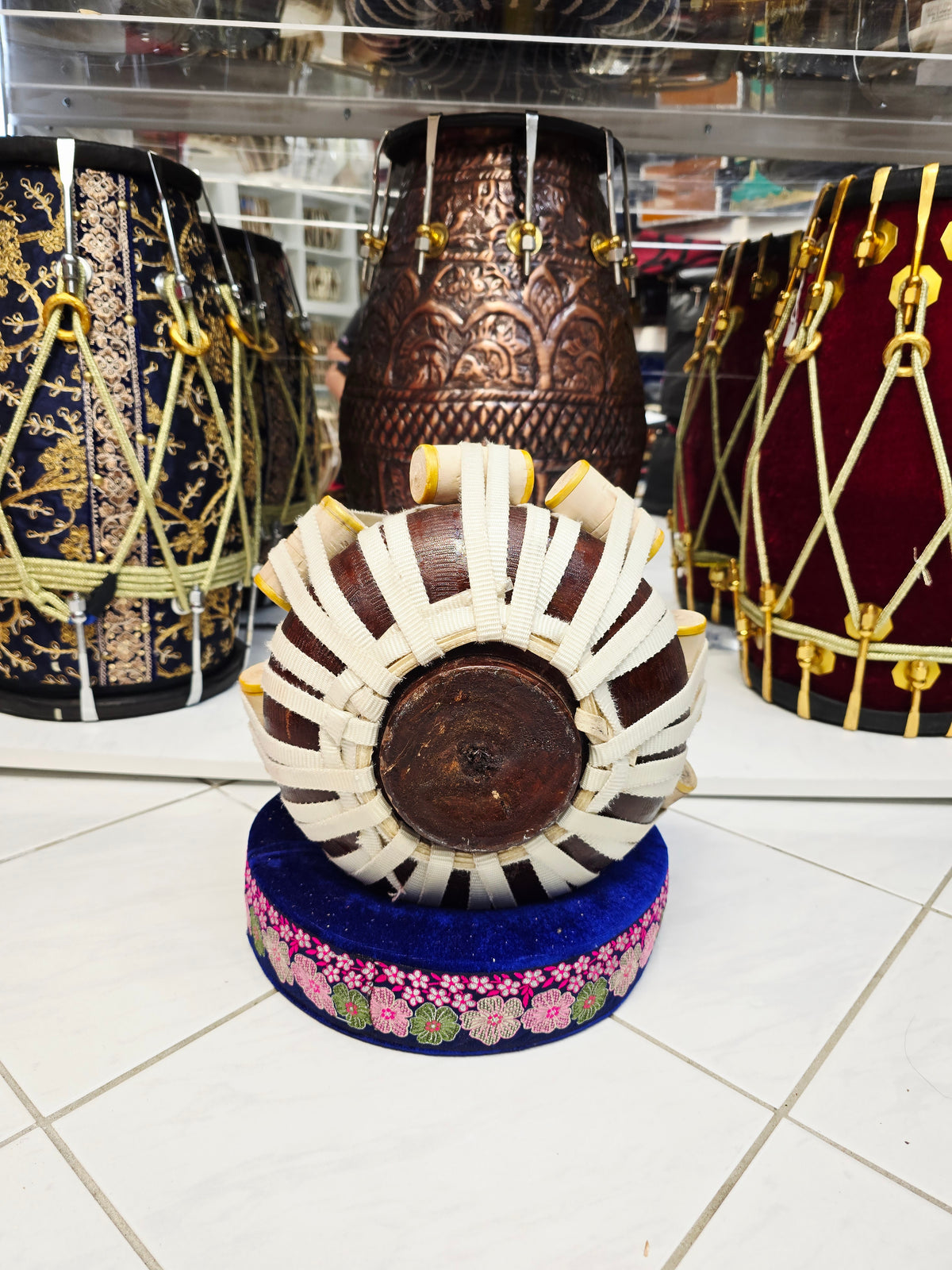 Heritage Reserve D#/E Mohd. Sharif Nylon-Strapped Dayan – 5.25" | Mediocre Sound | Cosmetic Blemishes | Slight Buzzing