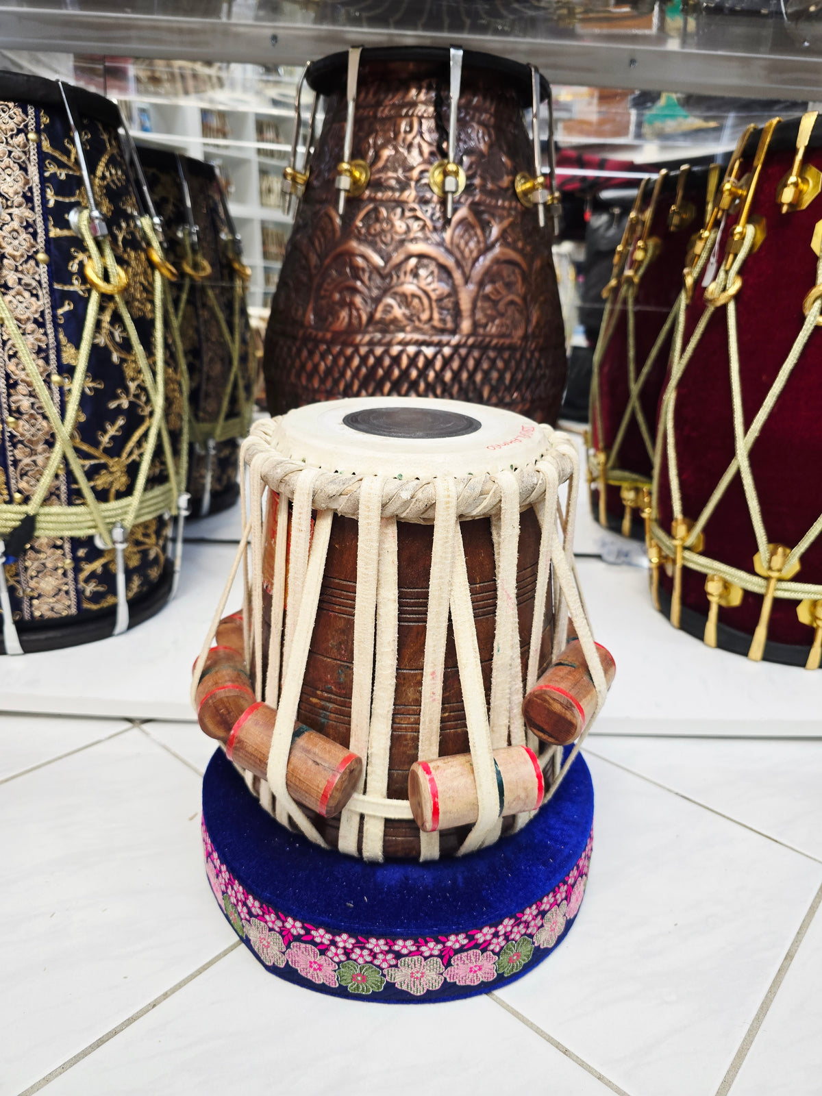 Artisan Revival Kakade Dayan - 6" B/C Refurbished Red Sheesham Dayan with Iqbal Skin *Minor Cosmetic Blemishes & Barely Noticeable Open Note Vibration