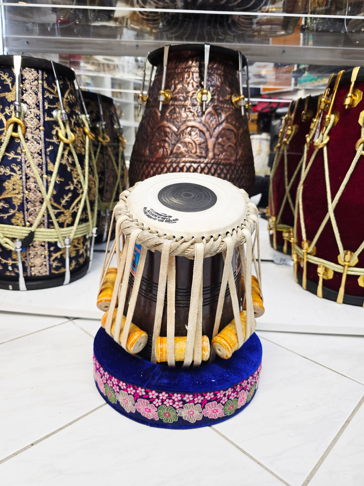 Sunehri Raag Sharif Dayan – 5⅝" C# Mohd. Sharif Red Sheesham Dayan – Very Minor Cosmetic Blemishes