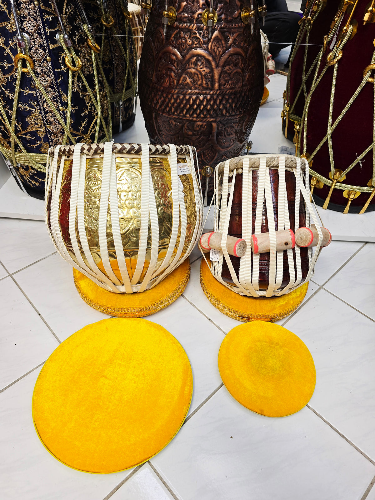 Golden Crest Student Tabla Set – 9.25" Gold-Plated Engraved Steel Bayan & 5.5" D/D# Red Sheesham Dayan (Very Minor Cosmetic Blemishes)