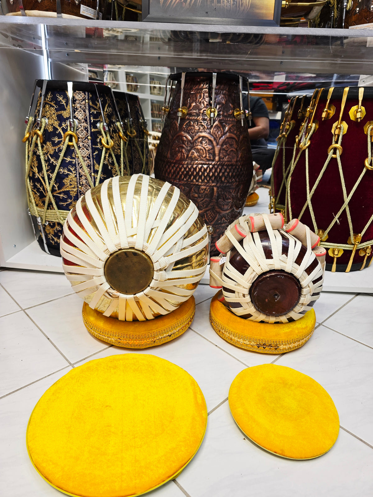 Golden Crest Student Tabla Set – 9.25" Gold-Plated Engraved Steel Bayan & 5.5" D/D# Red Sheesham Dayan (Very Minor Cosmetic Blemishes)