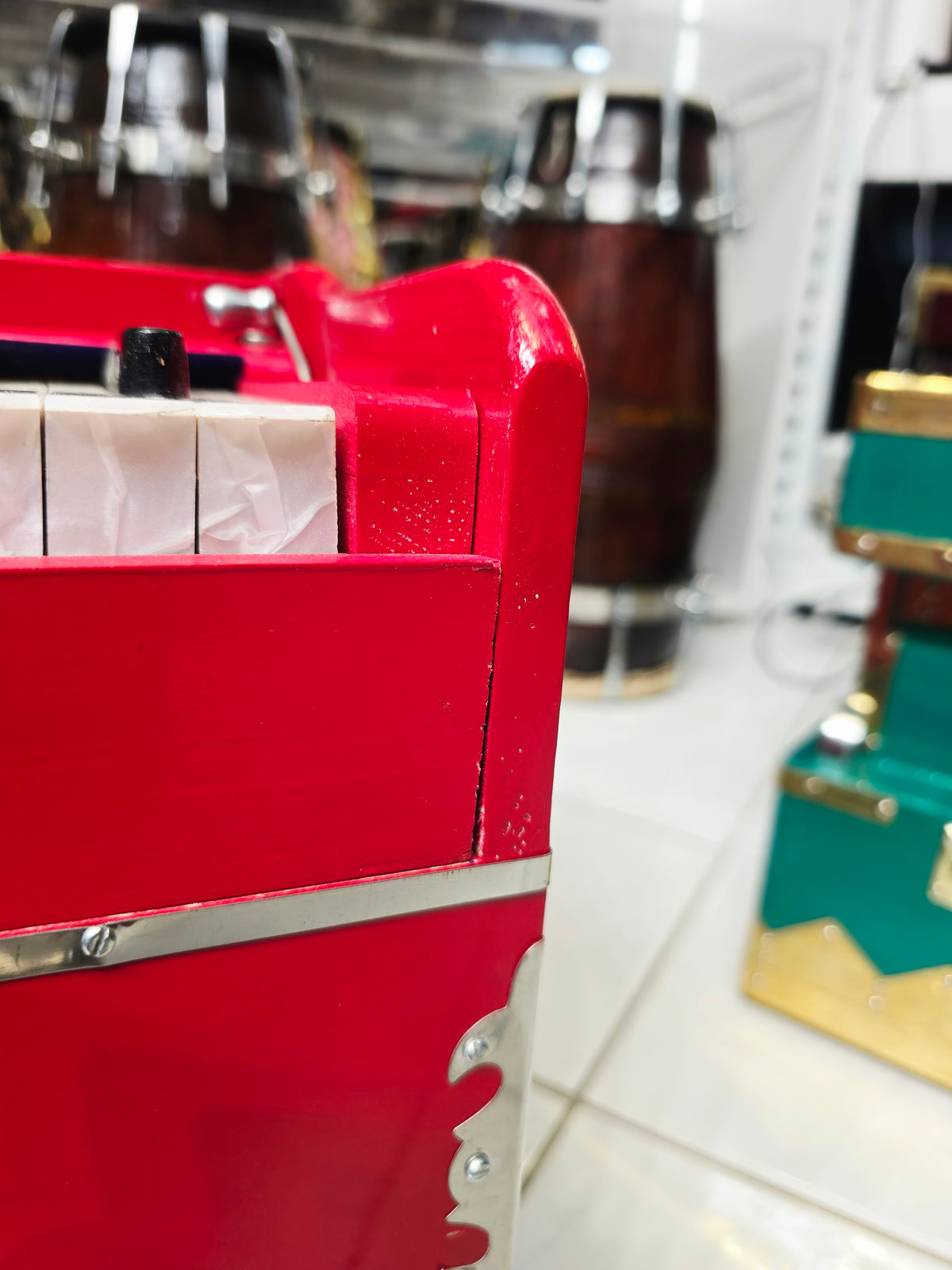 Crimson Melody: Compact Red 32 Key Semi-Pro Boxed Harmonium (with Minor Cosmetic Imperfections) with Coupler (Without Stoppers)