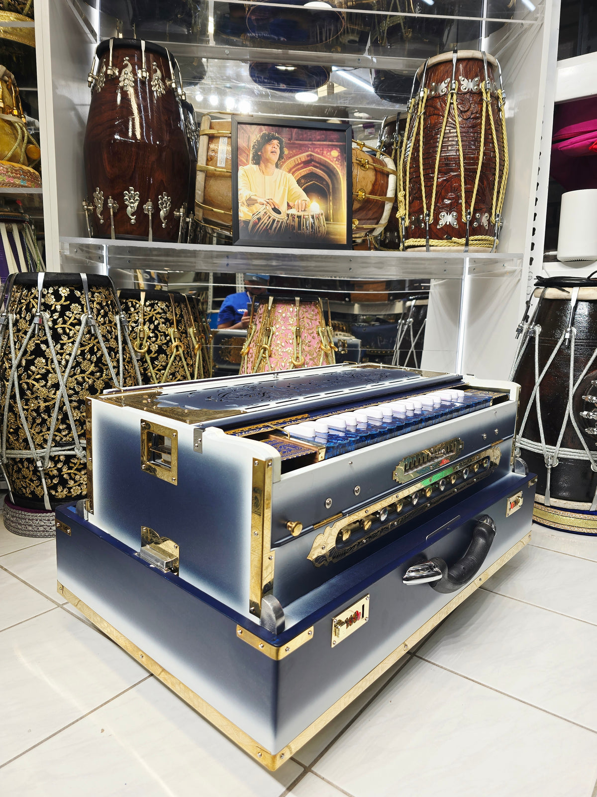 Pt. Avinash's Custom Harmonium Build