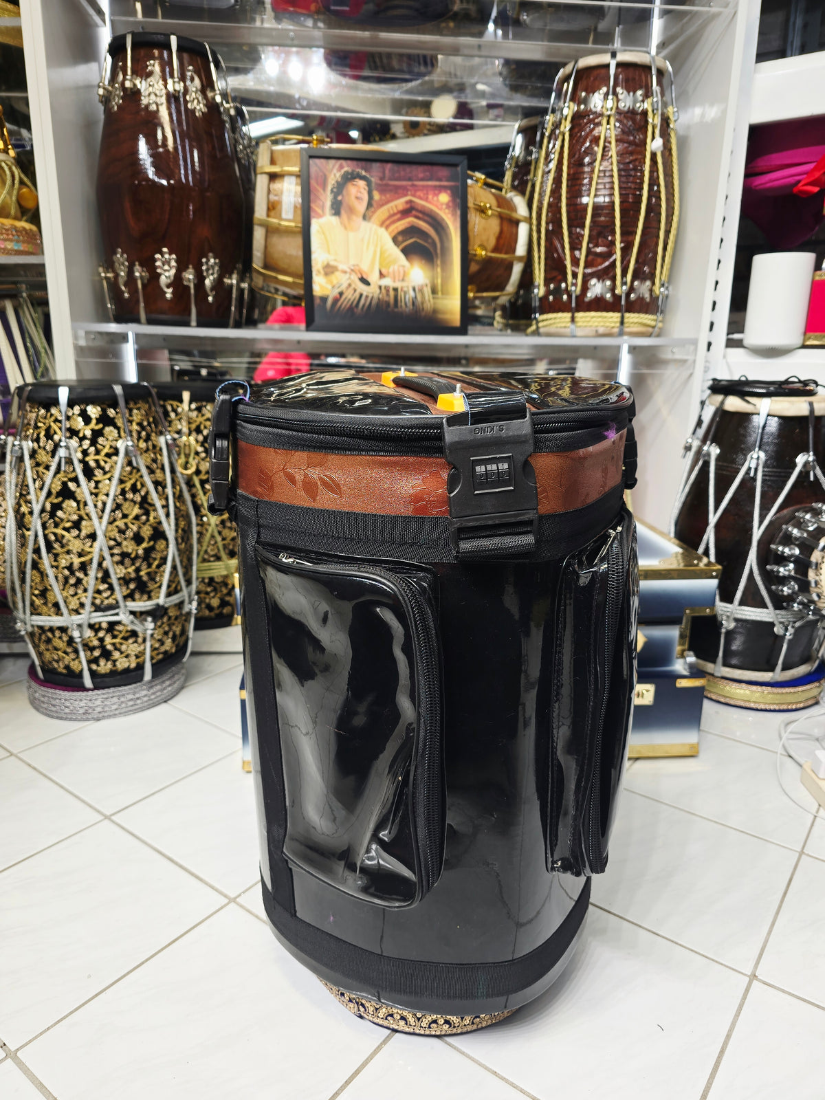 Guardian Pro Premium Padded Soft Dholak Carry Case with Plush Interior & Accessory Pockets *Very Minor Cosmetic Blemishes (Up to 19.75" Dholak)