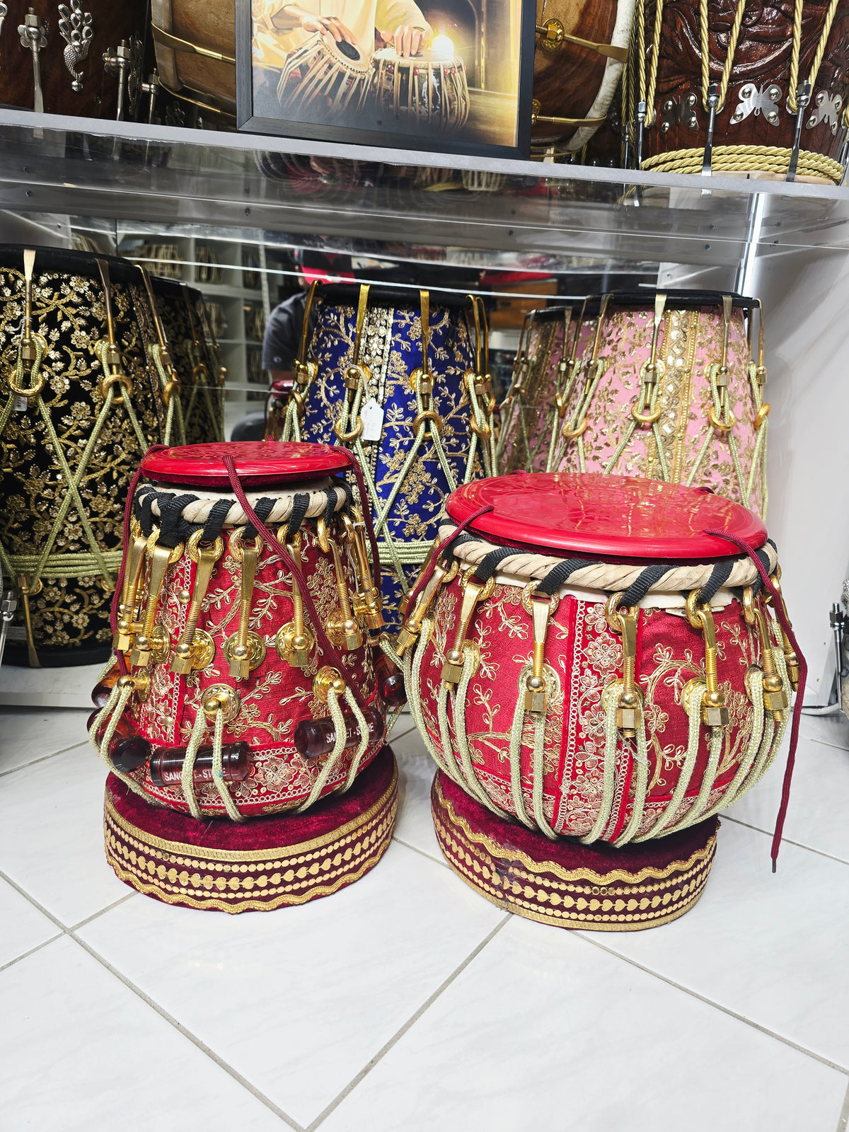 Rakta Darbar Imperial: 5.25" F/F# Red Sheesham Dayan & 9.25" Copper Bayan Red Sherwani Bolted Tabla Set – Exceptional Bayan Tone