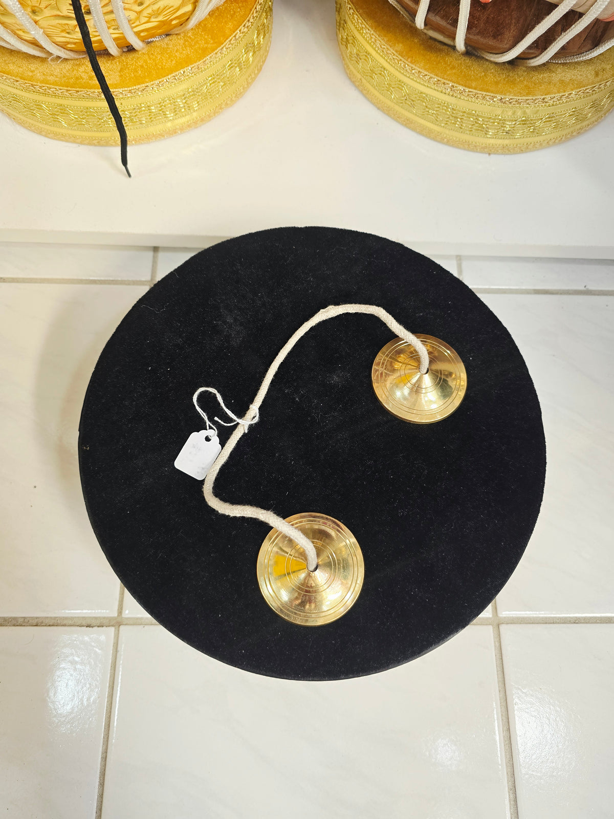 Surya Naad Small Plain Brass Majheera