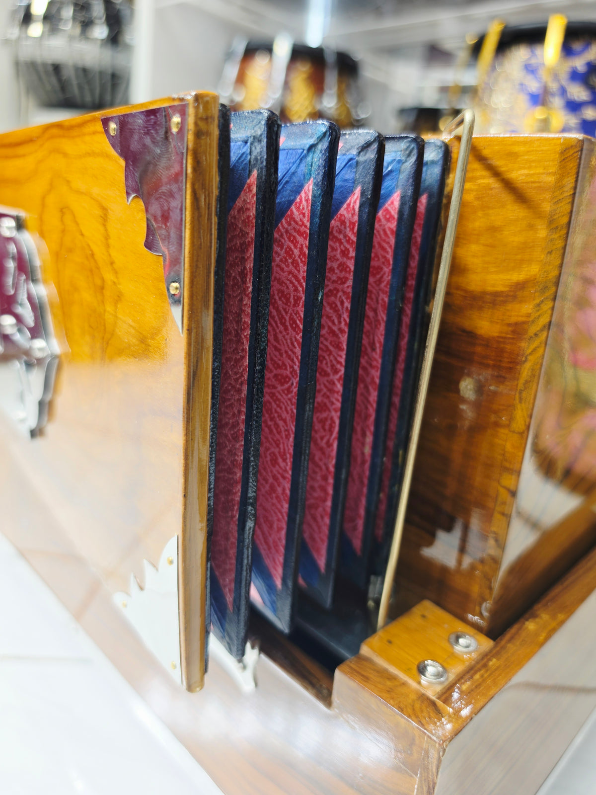 Royal Oak Pakrashi - 3 Reed BMF 9 Changer Harmonium