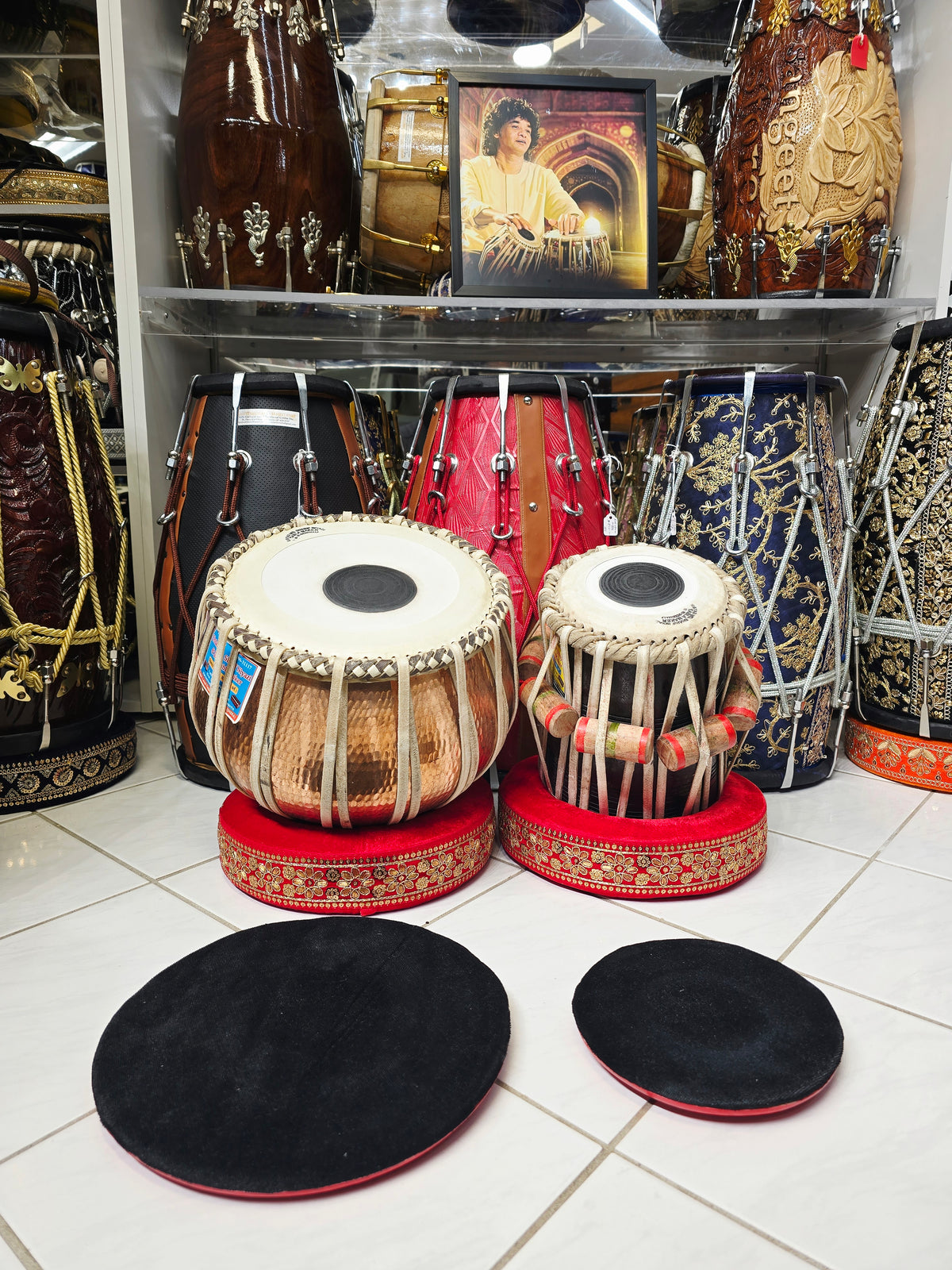 Tamra Raj – Mohd. Sharif Concert D/D# Tabla Set | 5.75" Red Sheesham Dayan + 9.25" Hand-Hammered Copper Bayan *Very Minor Cosmetic Blemishes