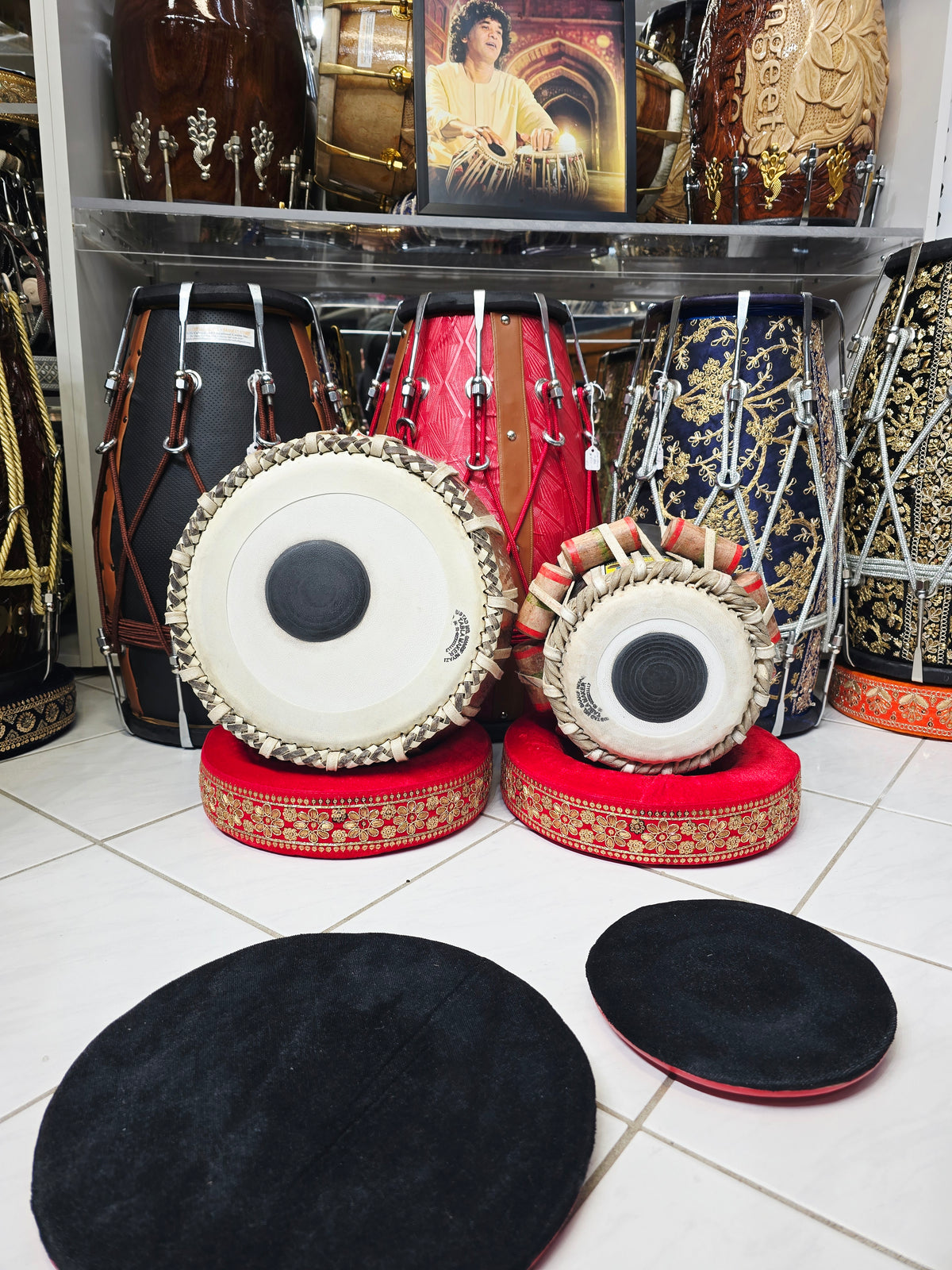Tamra Raj – Mohd. Sharif Concert D/D# Tabla Set | 5.75" Red Sheesham Dayan + 9.25" Hand-Hammered Copper Bayan *Very Minor Cosmetic Blemishes