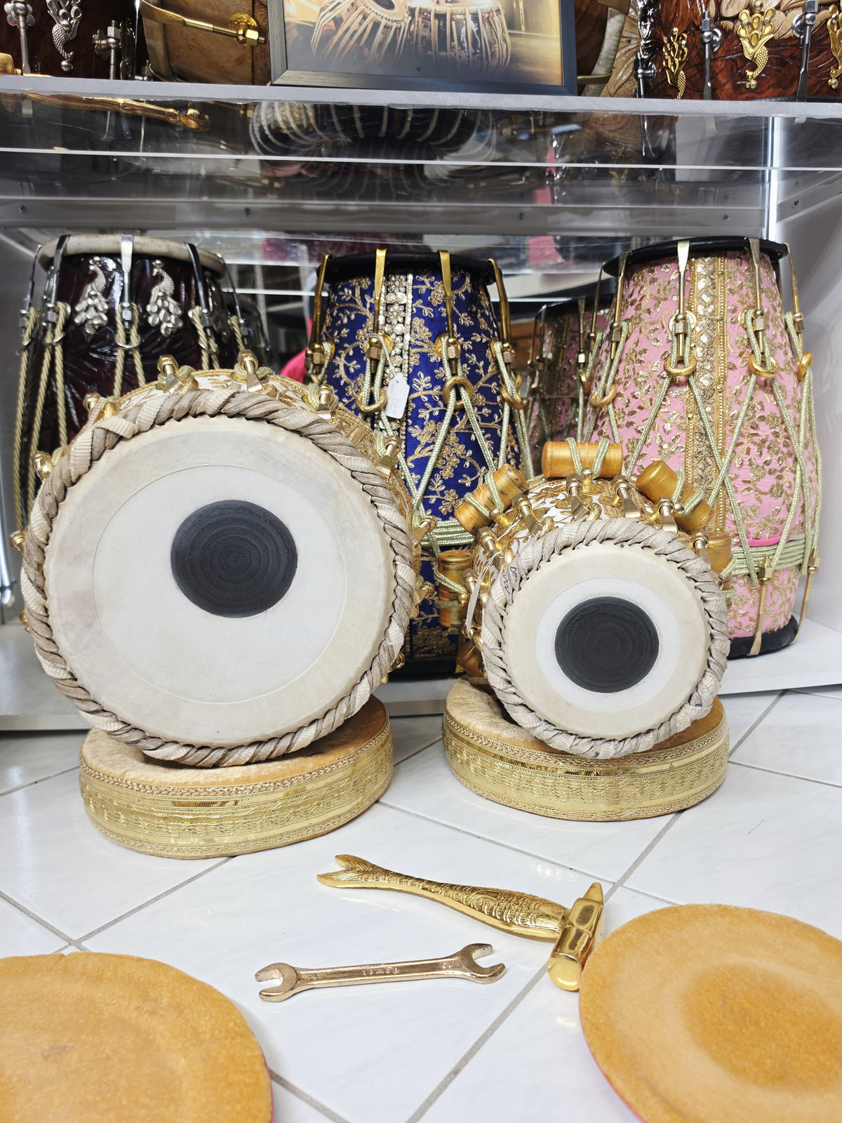 Svarnadhara 5.75" Red Sheesham C#/D Tabla Set with 9.25" Copper Bayan