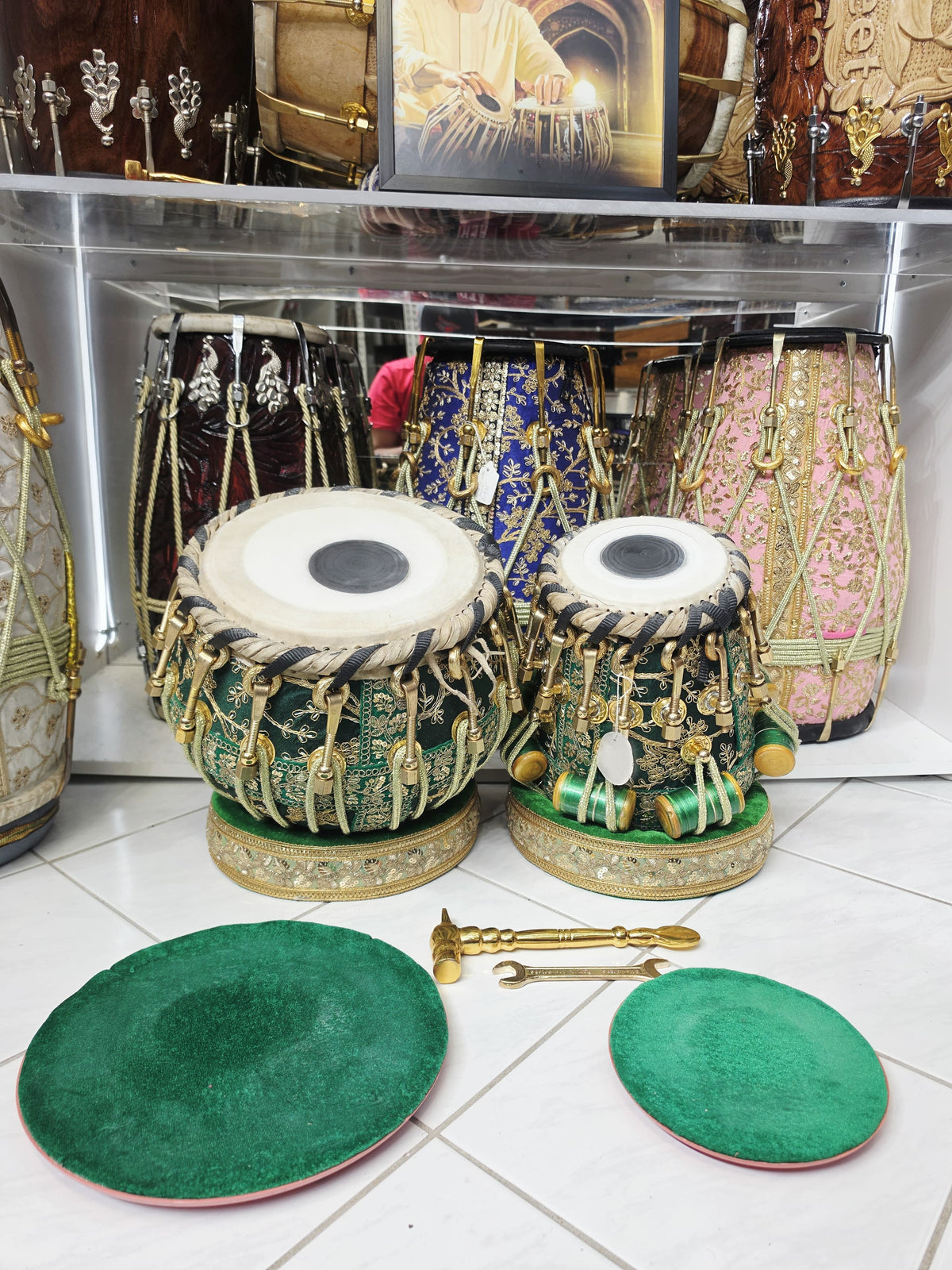 Marakata 5.75" Red Sheesham C# Tabla Set with 9.25" Copper Bayan