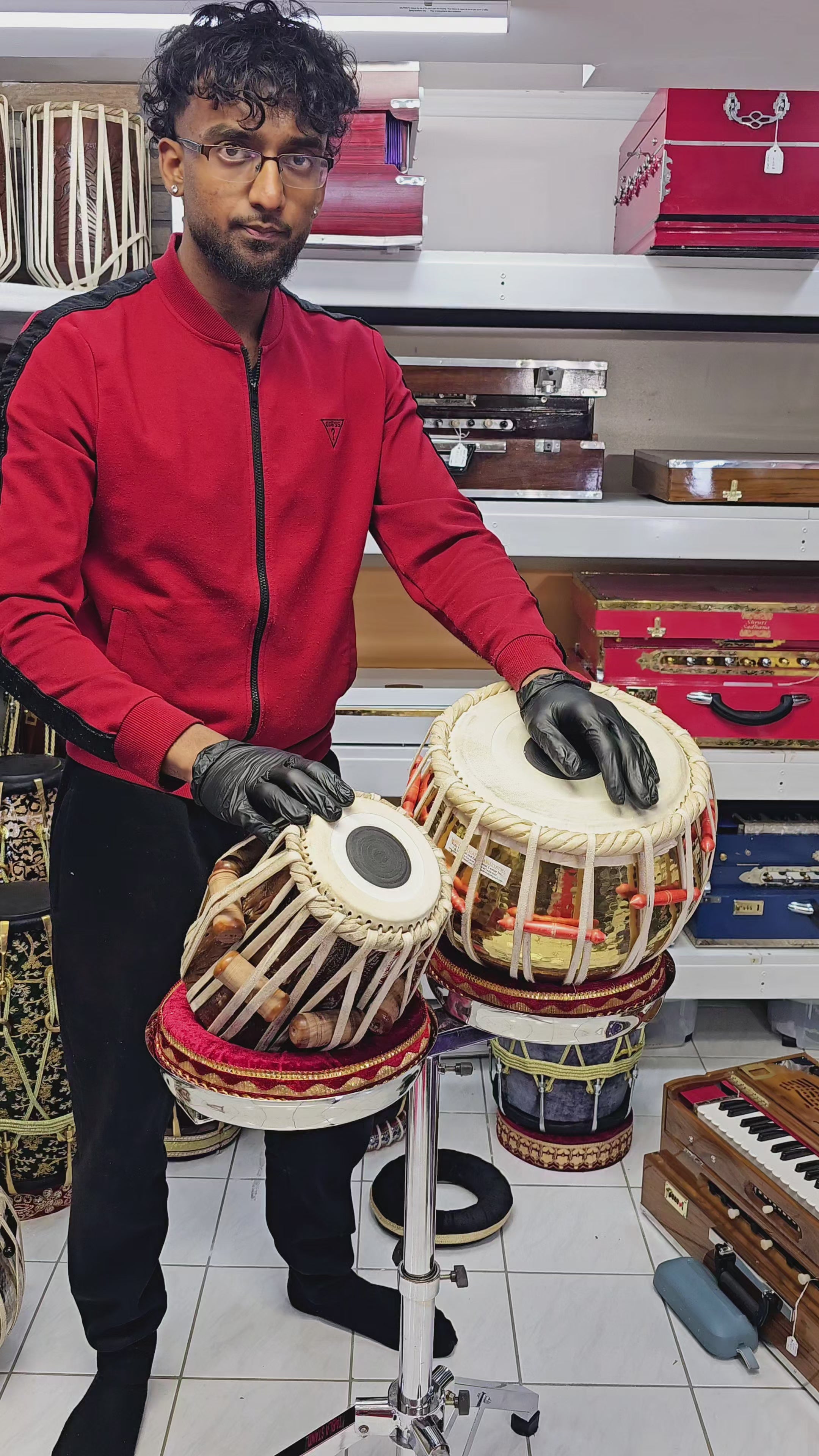 Harmonic Support: Professional Tabla Stand for Optimal Performance