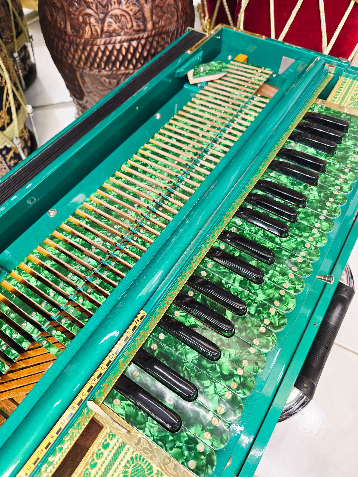 Emerald Royale 3 Reed BMF 13-Changer Custom Harmonium